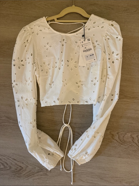 Zara Tops - Zara White Eyelet Tie-Back Puff Sleeve Blouse